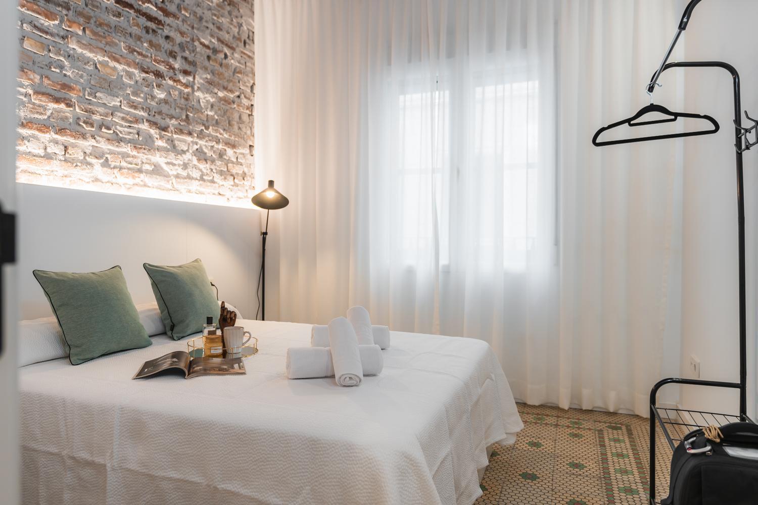Tuguest Buensuceso Apartment Гранада Екстериор снимка